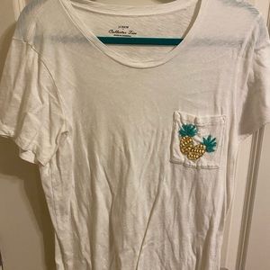 J CREW collection tee. Pineapple pocket. size Large